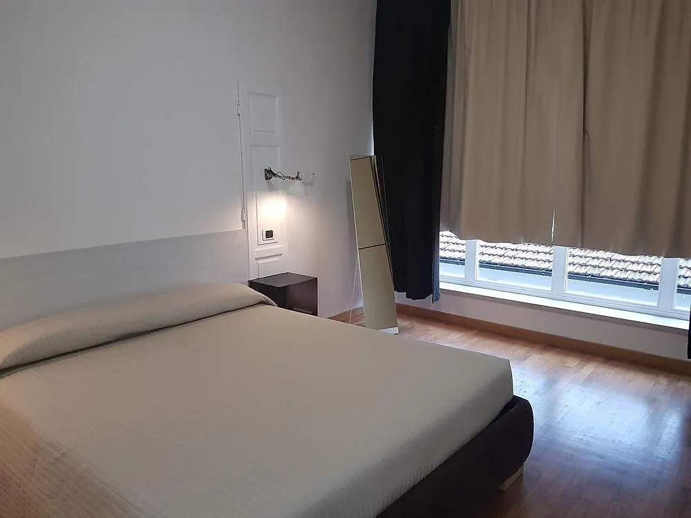 Hotel Apollo Apartments Colosseo Rzym