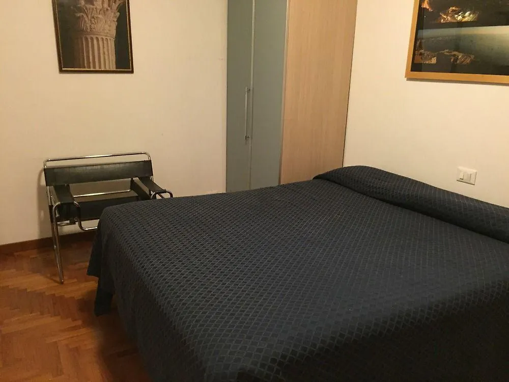 Hotel Apollo Apartments Colosseo Rzym