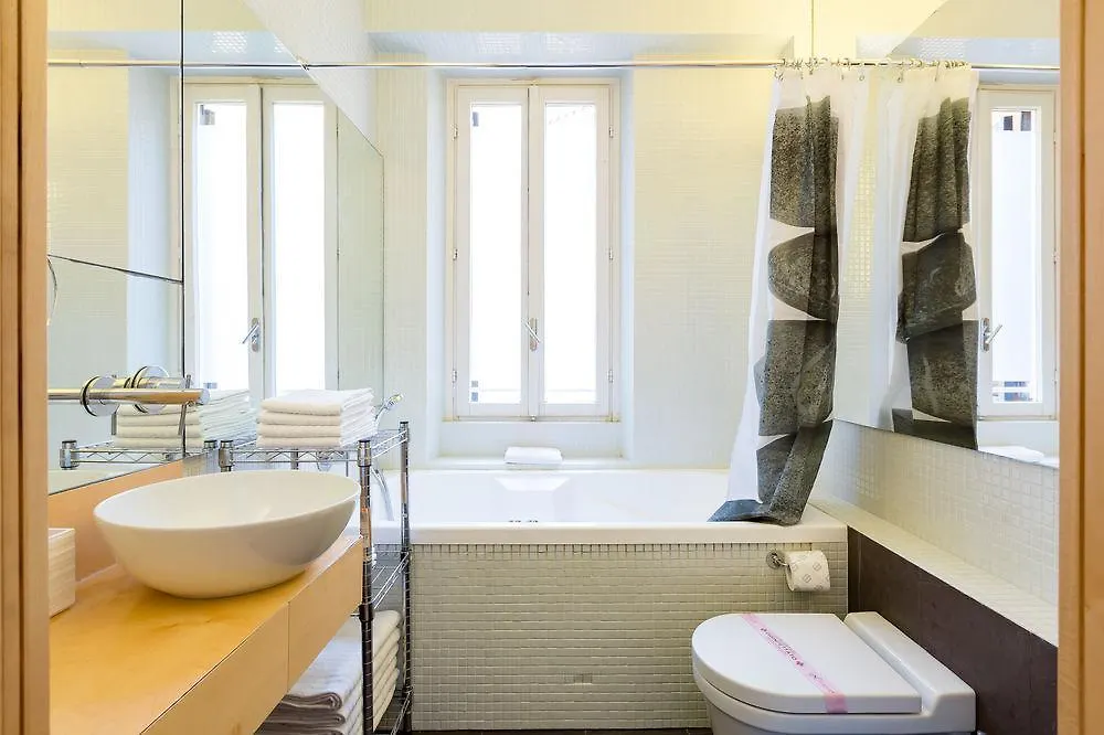 *** Hotel Apollo Apartments Colosseo Rzym Włochy